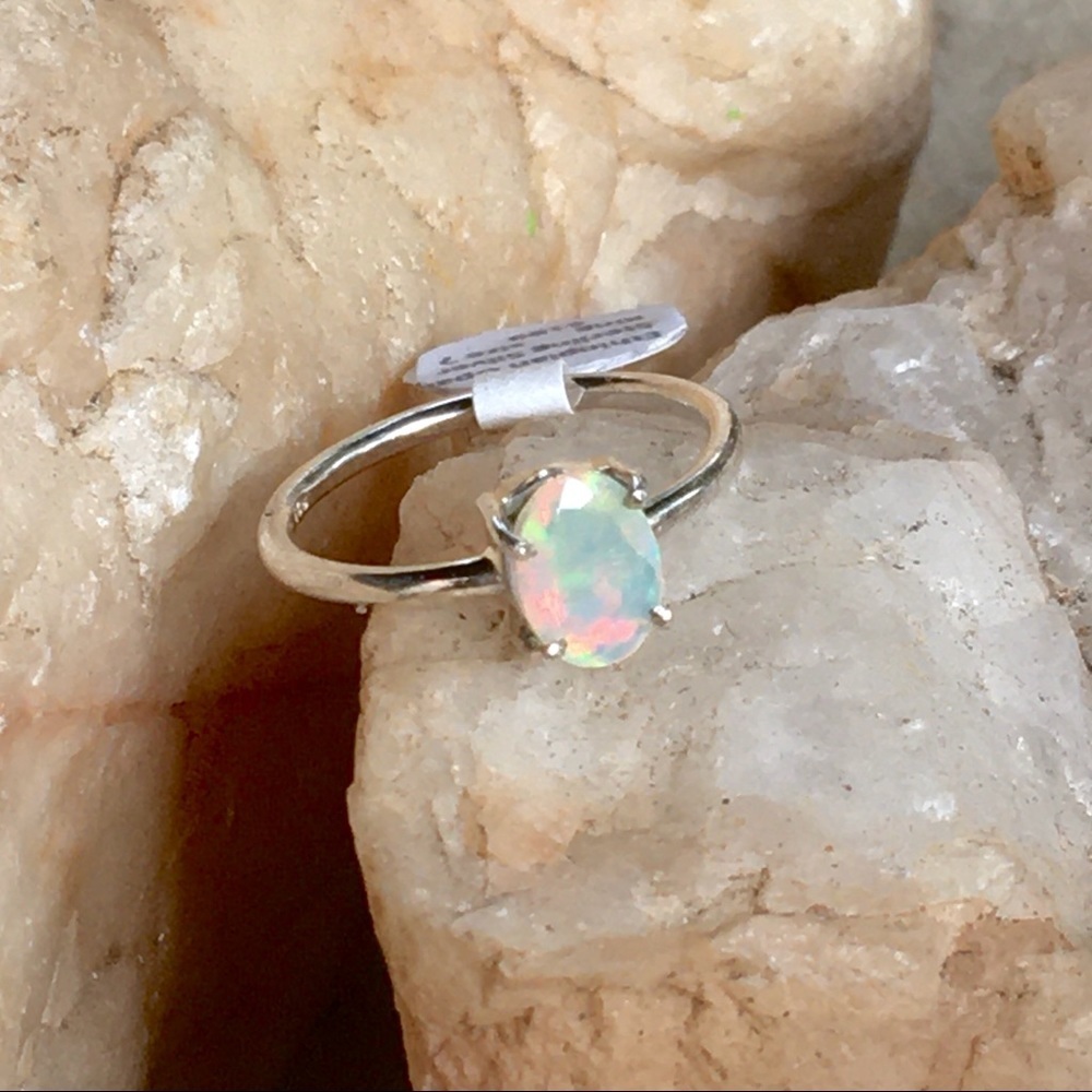 Ethiopian opal oval faceted 925 sterling ring 7 - Picture 5 of 12